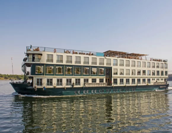 3 nights 4_ days   Nile  Cruise from Aswan to Luxor
