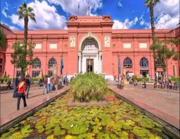 Pyramids and Museum Experience: Uncover 5,000 Years of Egyptian History in One Day