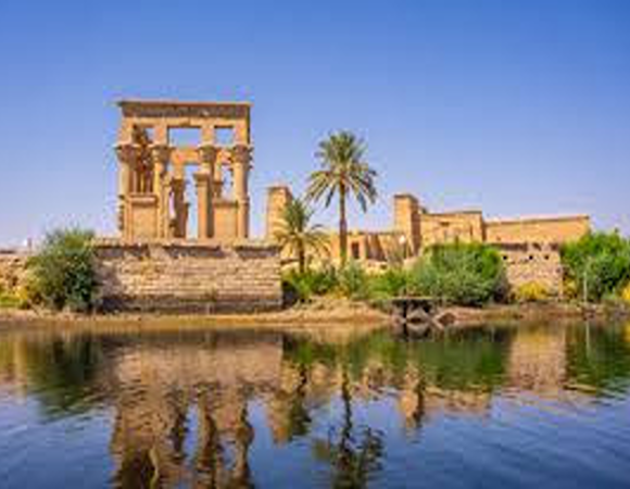 Aswan Day Tour: Edfu & Kom Ombo philae tempel from Luxor