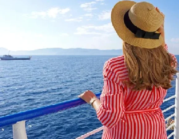 Hurghada Paradise Island 1 Day Tour – A Slice of Heaven on the Red Sea