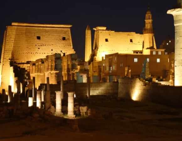 Walking Tour of Luxor: 7 Unmissable Spots to Explore on Foot