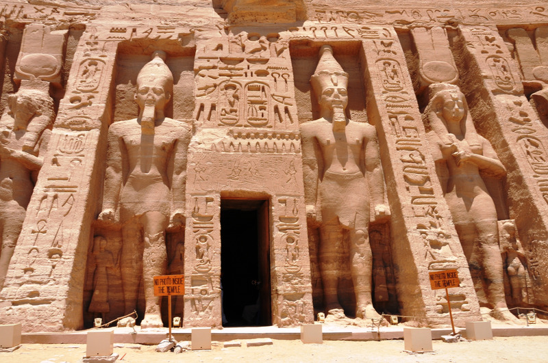 Tour luxor abu simbel